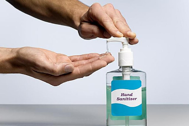 نصائح حتى لا تتلف بشرتك مع استخدام معقمات الأيدي الكحولية