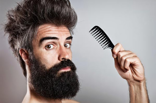 كيف أحلق شعر رأسي بنفسي دون الحاجة للحلاق ؟ كيف أحلق شعر رأسي بنفسي دون الحاجة للحلاق ؟