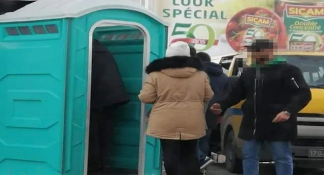 تونس : باندية يجبرون المواطنين على دفع 500 مليم مقابل غسل أيديهم